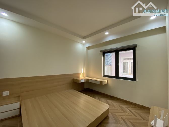 QUÀ TẬNG TÂN GIA- NHÀ MỚI 4TẦNG-4PN-THANG MÁY-ĐƯỜNG 12M-DÒNG TIỀN-CẬN PHÚ M HƯNG- QUẬN 7 - 5