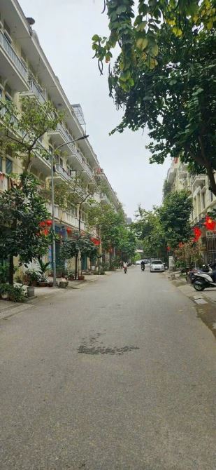 chủ gửi bán 5 căn liền kề khu đô thị Phú Lương gần Văn Phú, Hà Đông. Giá từ 15 tỷ - 5