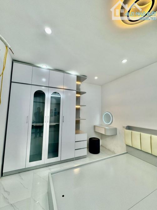 Cần bán nhà tập thể In ngân hàng Đống Đa - 80m - 3PN - 5