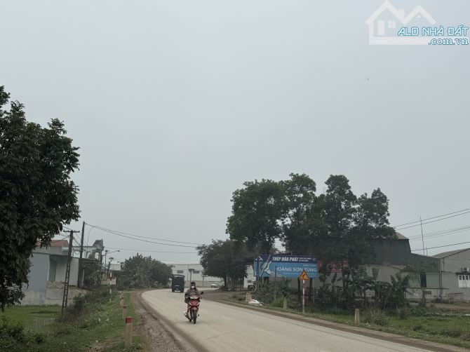 đất gần SUN NƯỚC NÓNG Quảng Yên cách 2km - 5