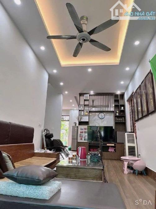 B.Á.N NHÀ ĐAN PHƯỢNG , Ô TÔ TRÁNH  , BIỆT THỰ NHÀ VƯỜN ,Ở VÔ CÙNG SƯỚNG , 110M2, 11 TỶ - 5