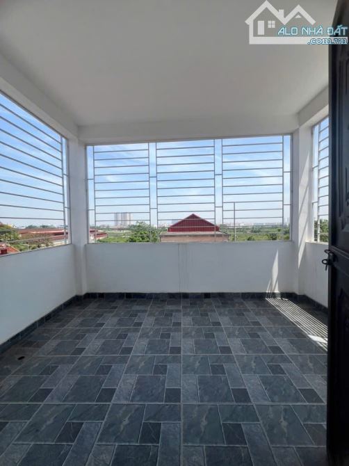 B.Á.N NHÀ THỊ TRẤN ĐAN PHƯỢNG , Ô TÔ TRÁNH , LÔ GÓC THOÁNH SÁNG , Ở SƯỚNG  37M2, 4 TỶ 8 - 5