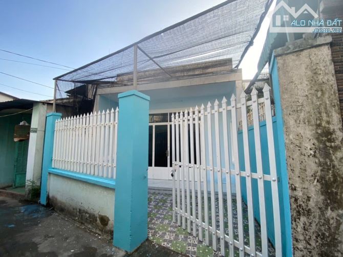 CHỦ GỞI BÁN NHÀ CẤP 4 (DT: 83,6M2) NGAY CÔNG AN P. TÂN VẠN. GIÁ CHỈ 1,8 TỶ - 6