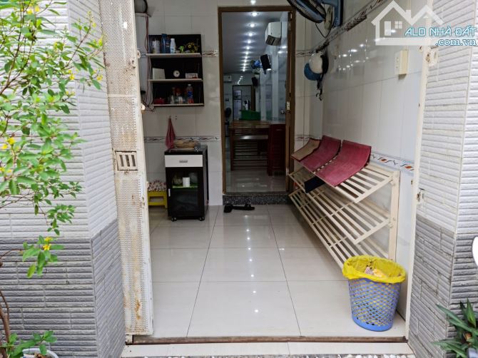 Đây từng là nơi dạy học : 273/9Bis Tô Hiến Thành, (4x17m) - 12TR - 6