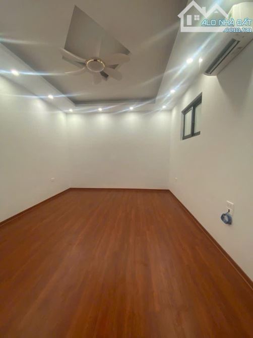 Khu đấu giá sân bóng Mậu Lương Kiến Hưng, Xa La. chủ gửi bán 10 nhà đất. Giá từ 11 tỷ - 7