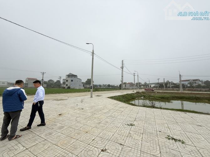 đất gần SUN NƯỚC NÓNG Quảng Yên cách 2km - 7