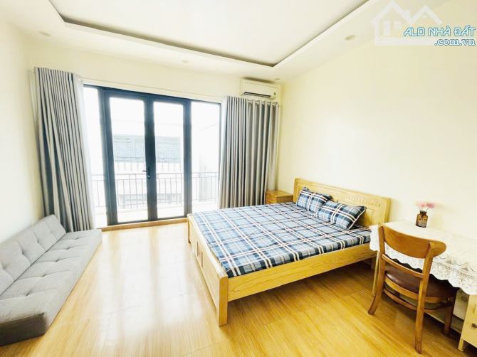 Bán nhà Tuyến 2 Văn Cao ngay sau nhà mặt đường. DT 55m2 x 4T - 8