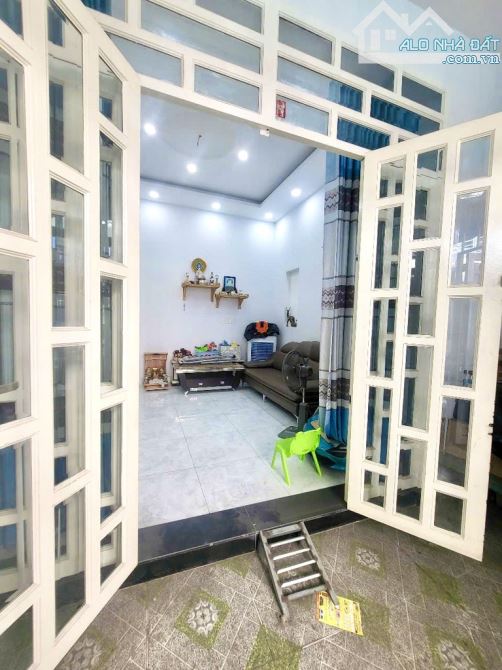 cần bán, NHÀ 2 MẶT HẺM TRƯỚC SAU, HẺM XE HƠI, phan văn hớn tân thới nhất quận 12, dt 84M2 - 8