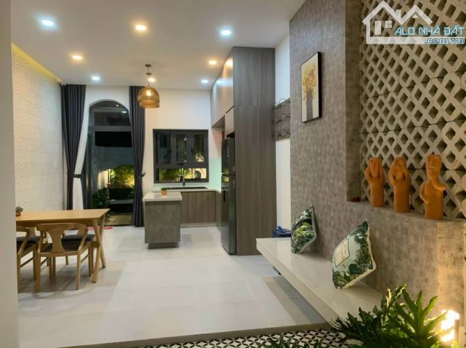 Định cư Mỹ cần bán nhanh nhà Đ.Phan Sào Nam, P.11, TB – giá 2TỶ030, 62m², 1T2L, SHR - 8