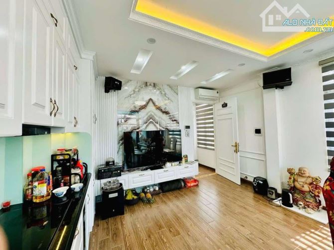 Bạch Mai - Hai Bà Trưng 49m  x 6 tầng, mặt tiền 4.4m, giá 23.8 tỷ thương lượng - 9