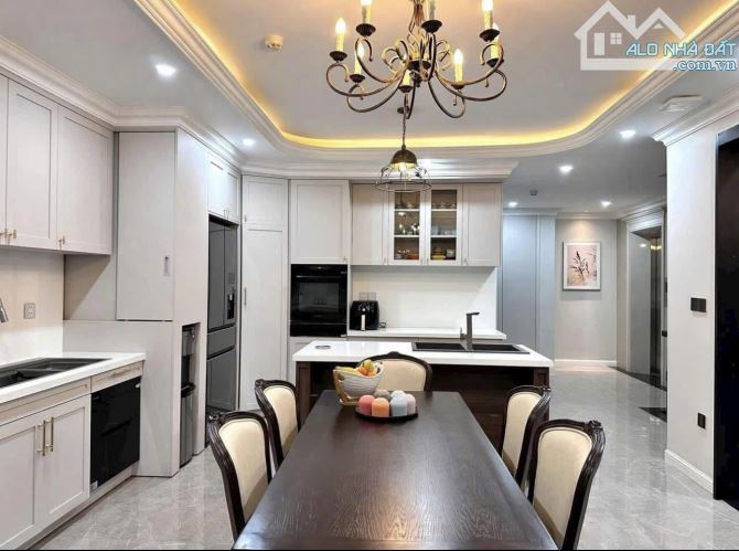 Nhà mới xây nội thất cao cấp 6 tầng- cách khu Hoà Bình 90m- view thành phố ngắm hoàng hôn - 9