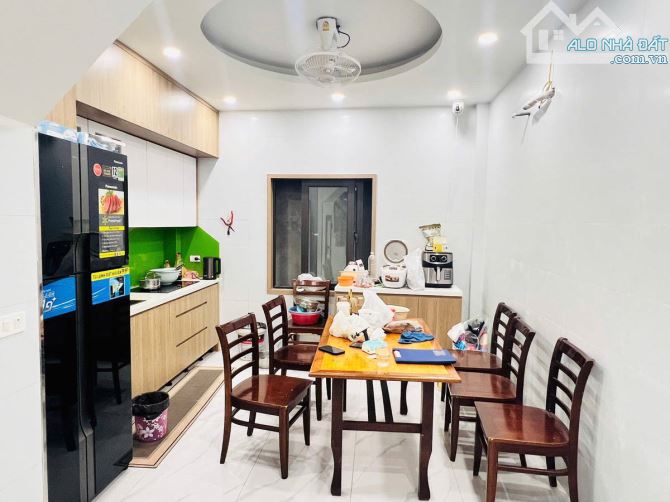 Bán gấp nhà Phố Cầu Giấy, 35m2, 5 tầng dân xây kiên cố, ô tô đỗ cửa, giá 13.8 tỷ - 9
