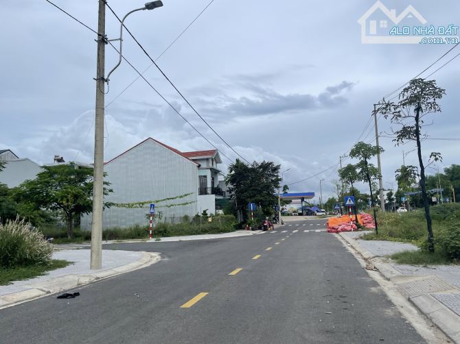 Bán mặt tiền kinh doanh Đồng Khởi - 2