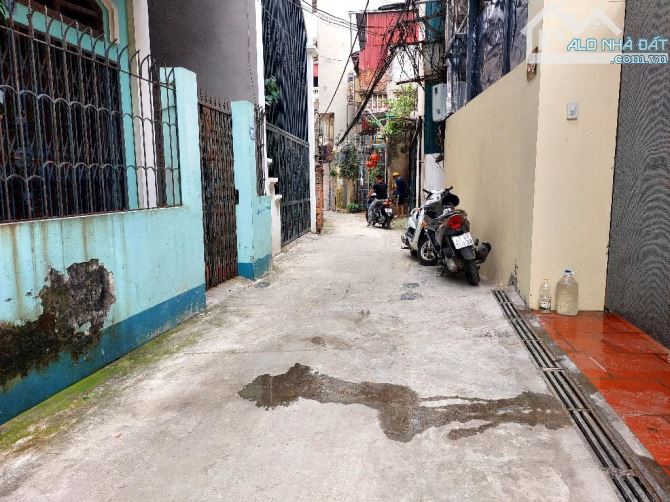 Lộ Diện Mảnh Đất Vàng Ngõ 38 Xuân La – Vị Trí Đẹp, Ô Tô Đỗ Cửa, Gần Hồ Tây – 50m² – 9.5 Tỷ