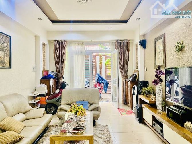 Nhà đẹp ở liền 4 tầng 4x19 , HXH trước nhà 5m , Bán nhà khu Bàu Cát - Trương Công Định