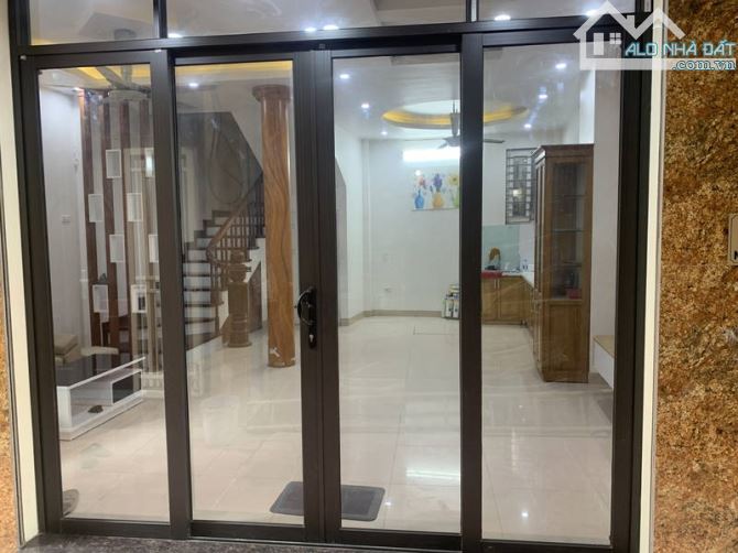 SIÊU PHẨM LÔ GÓC – 10M RA Ô TÔ TRÁNH – 5 PN KHÉP KÍN – CHO THUÊ DÒNG TIỀN HOẶC Ở ĐỀU QUÁ N