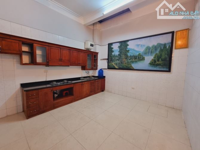 SIÊU PHẨM PHÂN LÔ, Ô TÔ, KINH DOANH, TRẦN QUỐC HOÀN, 35M, GIÁ TỐT