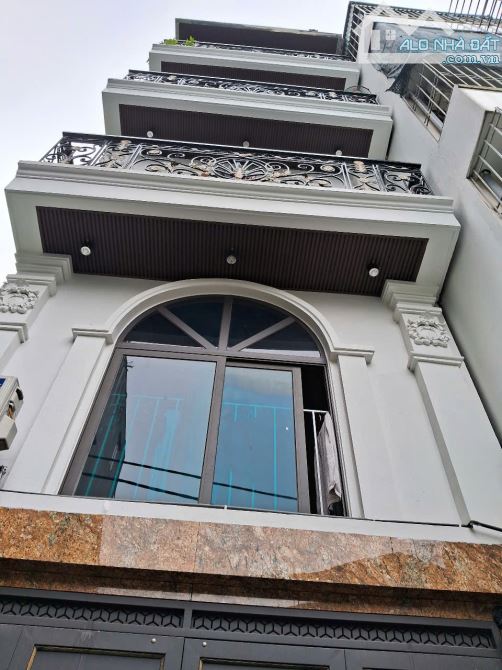 GIẢM 800TR BÁN NHANH TRONG TUẦN, NHÀ BẰNG LIỆT GIÁP DANH KĐT LINH ĐÀM