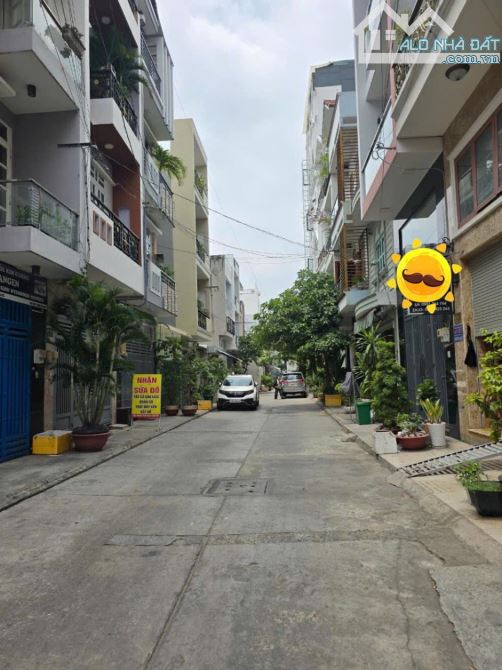NGANG HIẾM HƠN 5M, 3TẦNG, XH TẬN CỬA- TÂN SƠN NHÌ ,QUẬN TÂN PHÚ