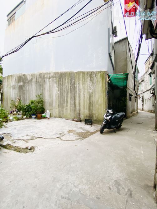 Giá đầu tư ! Bán mảnh đất tại Thượng Thanh, DT:49m2 . Ngõ ô tô con , Đầu tư . Giá :6.2 Tỷ