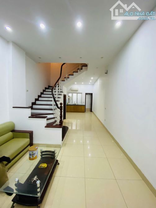 Siêu Đẹp Nhà Thôn Vàng Cổ Bi 50m 4 tầng -  Đường Rộng 6m Ô Tô Tránh  - giá 7.7 tỷ