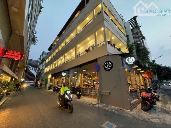 Bán Nhà 4 tầng Góc 2 mặt tiền ngay Điện Biên Phủ - Phan Tôn, Q.1, 6.2x23m, HĐT 100 triệu