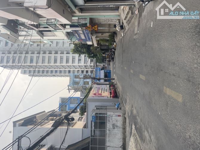 tổng giảm 1.3tỉ giá quá tốt ko có căn thứ 2 nhà 3tầng dt 5*20m nở hậu tài lộc