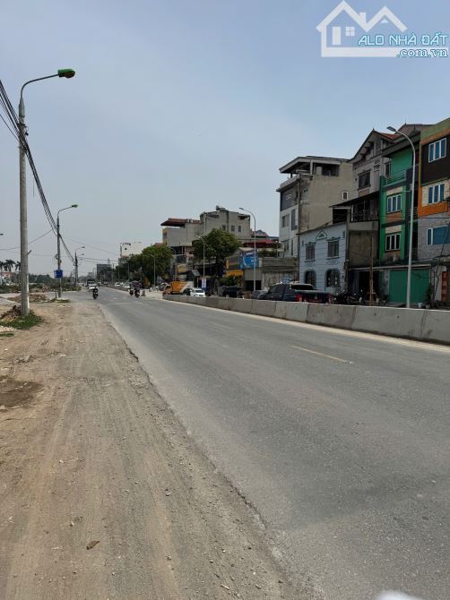 BÁN ĐẤT TỔ 16 THỊ TRẤN ĐÔNG ANH MẶT ĐƯỜNG QUỐC LỘ 3 - KINH DOANH SẦM UẤT-GẦN BẾN XE