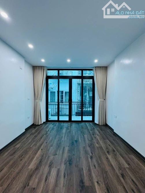 HIẾM – THẠCH BÀN – 45M² – MẶT TIỀN 4M – CÁCH Ô TÔ 20M – GIÁ CHỈ 5.X TỶ
