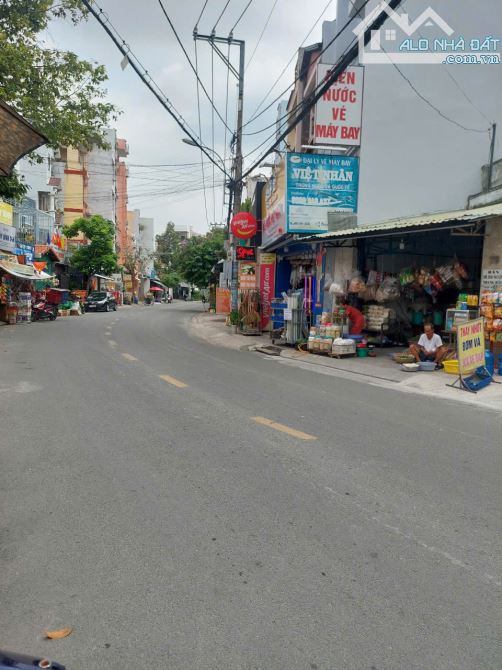 Cần bán căn nhà MT Huỳnh Thị Hai đường rộng 8m DT 5x13m giá 7 tỷ 9 TL:
