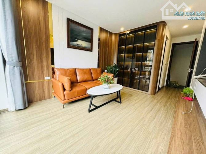 HIẾM – THẠCH BÀN – 45M² – MẶT TIỀN 4M – CÁCH Ô TÔ 20M – GIÁ CHỈ 5.X TỶ