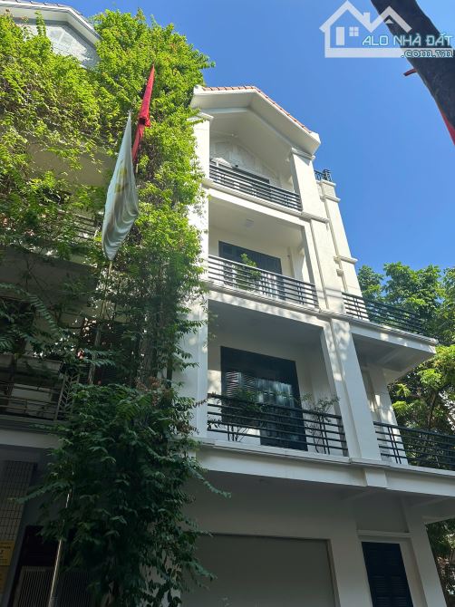 DUY NHẤT ! BÁN NHÀ PHÂN LÔ LIỄU GIAI - 62M2 - 3 TẦNG - Ô TÔ - KINH DOANH - 17.5 TỶ