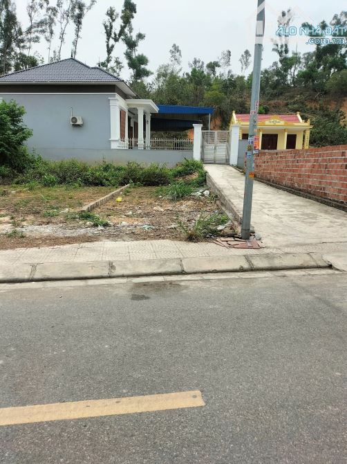 Chính chủ gửi bán lô đất trục đường liên thôn phường Hòa Bình giá chỉ 1,x tỷ