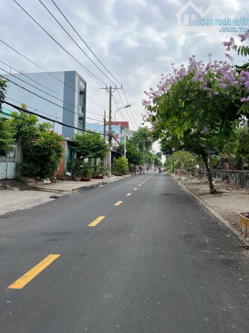 Bán đất 118m2 mặt tiền Lưu Hữu Phước quận 8, (4.5 x 26m), chỉ 5.7 tỷ