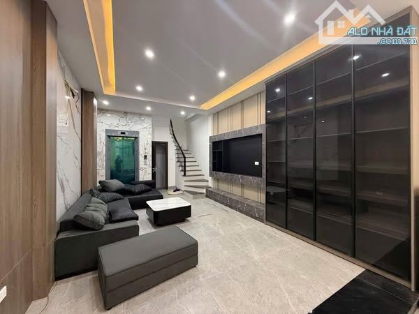 📣 Bán nhà 45m2 x 4 tầng, Thang máy, Ngọc Thụy, Long Biên, Gần hồ điều hòa, Ô tô, 8 tỷ 5