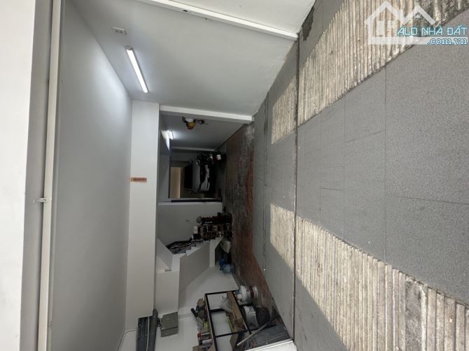 Bán Nhà Phan Văn Trị. Gò Vấp .Hầm 5Lầu. Thang Máy. 5 x 17 . Chỉ 17 tỷ