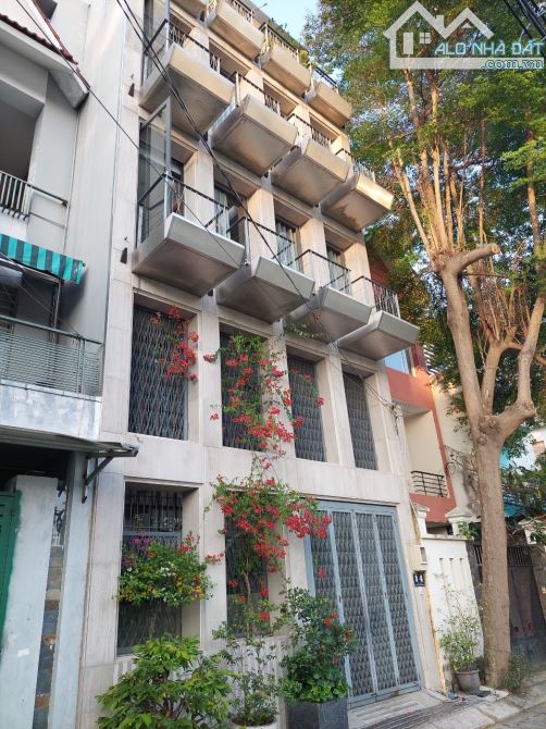Bán nhà đường số 54 khu Tân Quy Đông ,Quận 7, dt 6x15m, 3 lầu