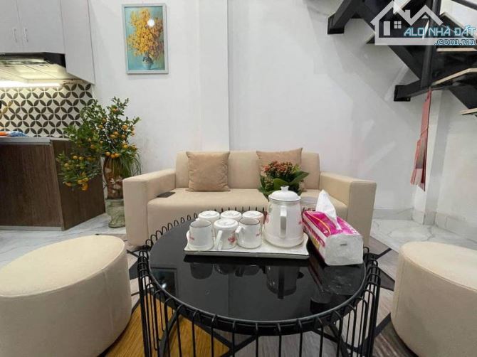 BÁN NHÀ GIÁ TỐT ĐỐNG ĐA – 3.48 TỶ – 3 TẦNG – THOÁNG ĐÃNG – NGÕ THÔNG HÀO NAM SANG ĐÊ LA TH