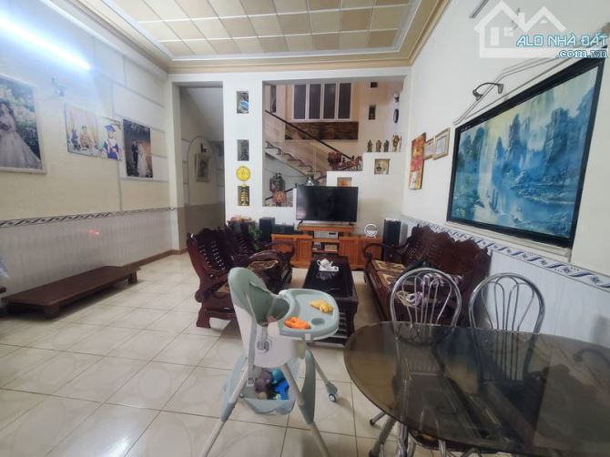 MẶT TIỀN ĐƯỜNG THẾ LỮ  DT KHỦNG 132m2 CHỈ 6xx Mua Nhanh Không Hết ạ