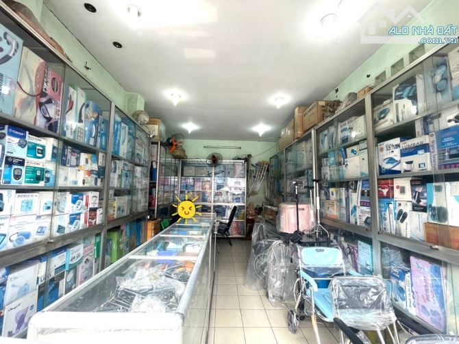 Mặt tiền Nguyễn kiệm P.3 GV, 4 tầng 162m2 ngang 6,2m