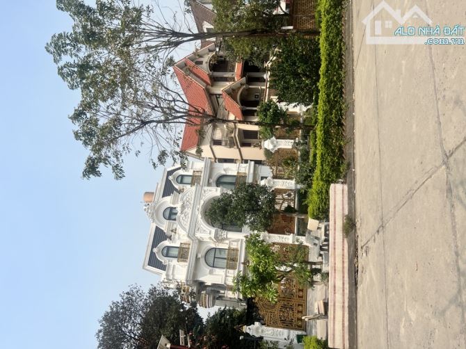 Biệt Thự 366m², Mặt Tiền 20m, Trần Thủ Độ – Ở Đẳng Cấp, Làm VP Cực Đỉnh – Giá 50 Tỷ