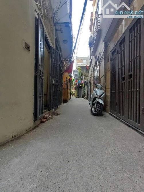 CC CẦN TIỀN BÁN GẤP LÔ ĐẤT TẶNG NHÀ 2 TẦNG TẠI THUÝ LĨNH