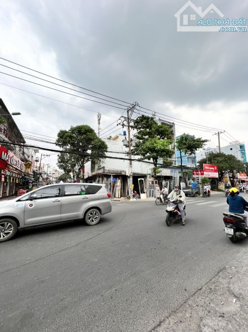 MTKD Bình Long (ngay Thạch Lam ) đối diện chung cư - DT: 10x58m - cấp 4  - Giá: 52 tỷ TL