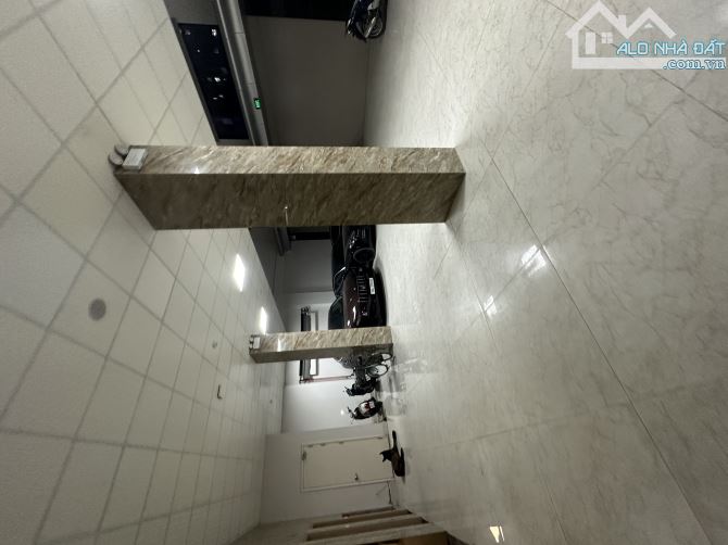 ⭐️BÁN GẤP NHÀ PHỐ NGÔ TẤT TỐ 94m2 X 10 TẦNG GIÁ 37 TỈ CÓ THƯƠNG LƯỢNG.