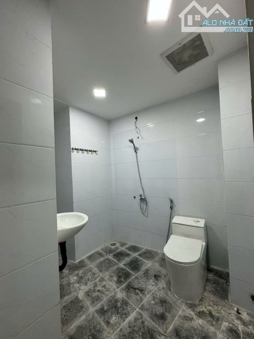 CĂN GÓC MẶT TIỀN HOÀNG VĂN THỤ ĐANG CHO THUÊ SĂN DÒNG TIỀN  VỊ TRÍ TRUNG TÂM - 10