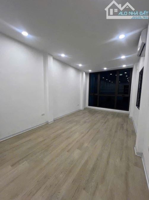 BÁN NHÀ THANH BÌNH - 40M2- 5 TẦNG - MT 3M- LÔ GÓC- THANG MÁY-KINH DOANH-11.9 TỈ - 11