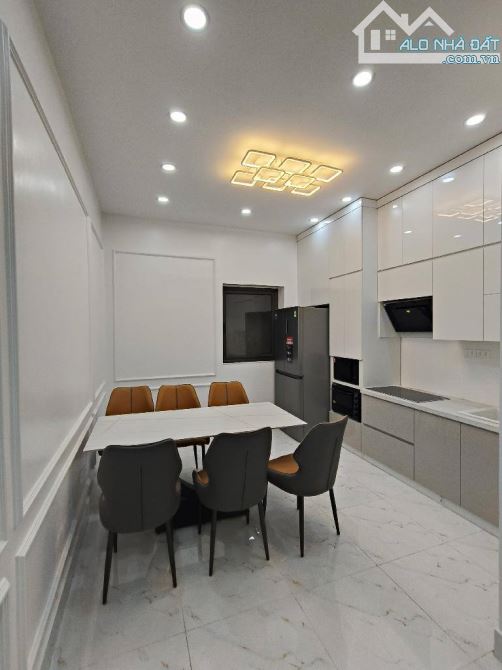📣 Bán nhà Ngọc Thụy, Thang máy, 44m2 x 5 tầng, Dân xây, Gần chợ, Mipec, 8 tỷ 7 - 1