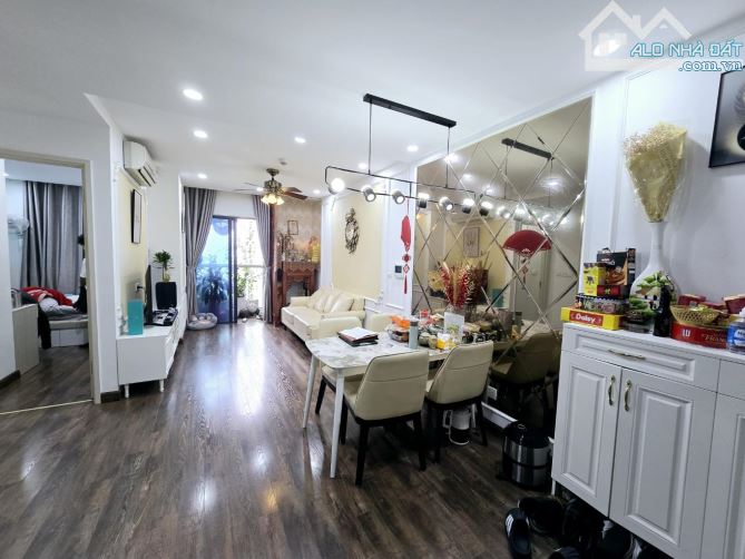 Bán chung cư Goldseason 47 Nguyễn Tuân 70m2; 2PN; 2WC; view thoáng mát - 1