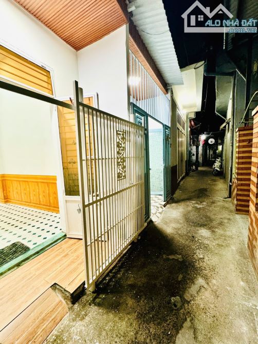# Nhà Kiệt 402 Trưng Nữ Vương 61m2, ngang 5.1m, vuông, 2 căn C4, 2.62 tỷ - 1