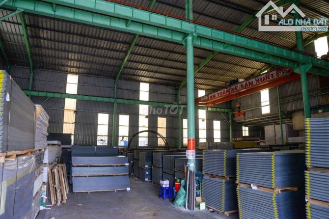 Cho thuê kho mặt tiền Lê Đại Hành, 775m2 - 1